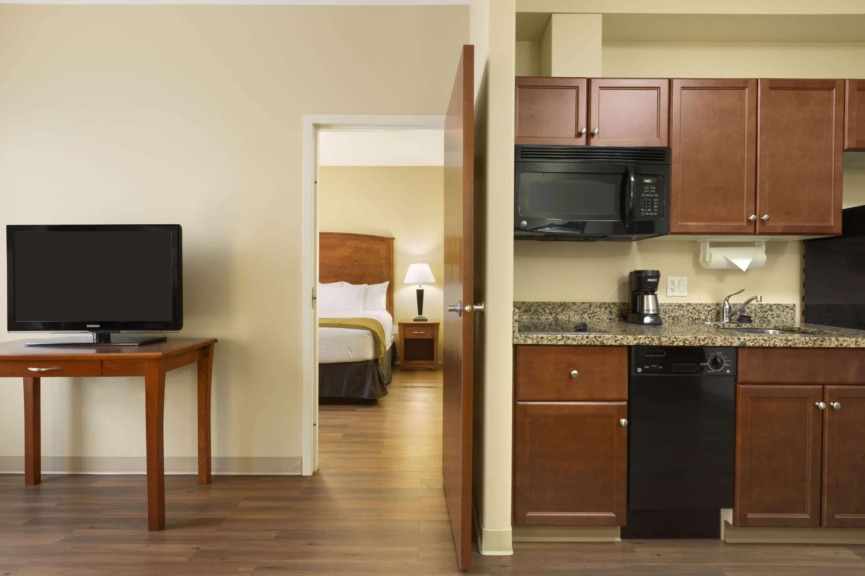 Days Inn & Suites By Wyndham Sherwood Park Edmonton Extérieur photo