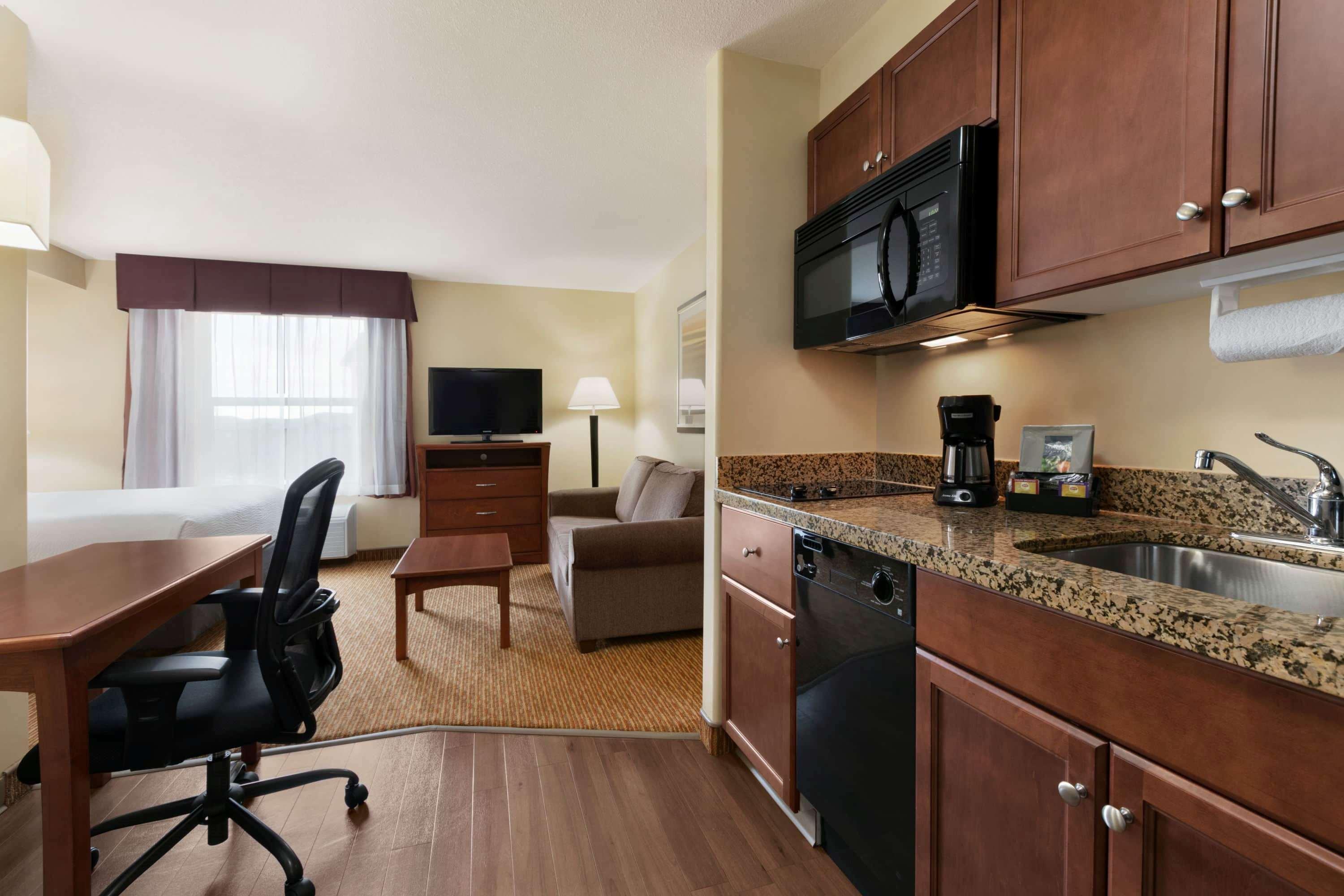 Days Inn & Suites By Wyndham Sherwood Park Edmonton Extérieur photo