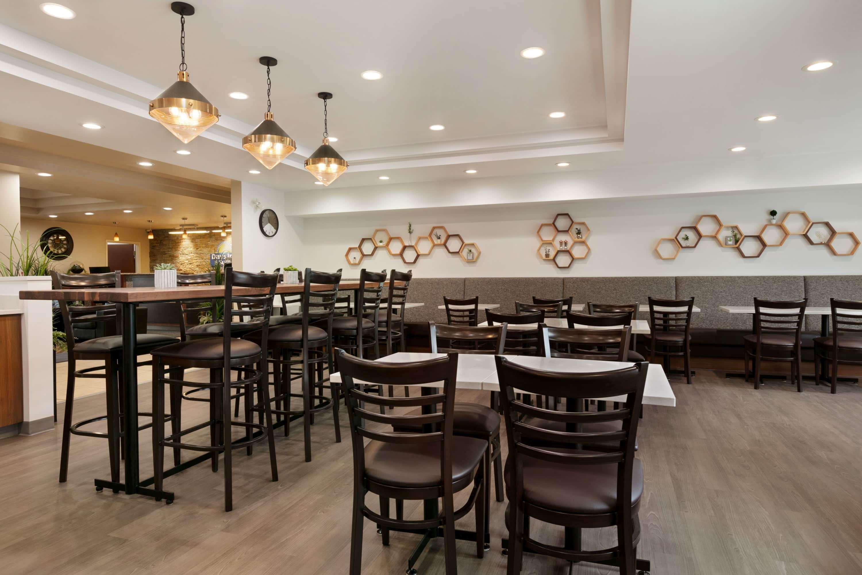 Days Inn & Suites By Wyndham Sherwood Park Edmonton Extérieur photo