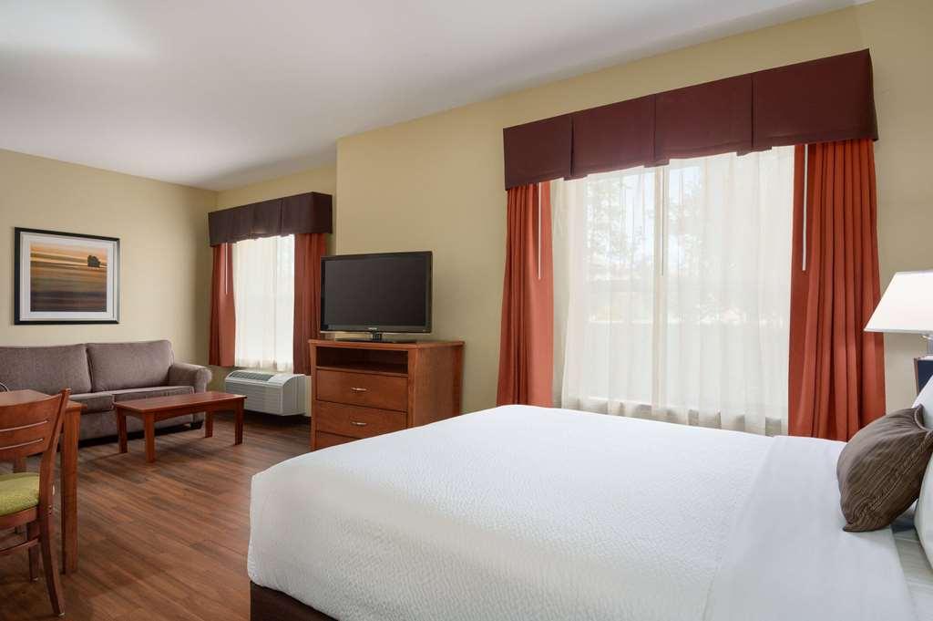 Days Inn & Suites By Wyndham Sherwood Park Edmonton Chambre photo