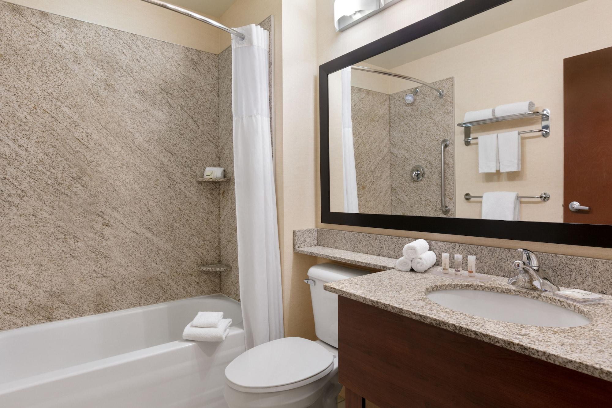 Days Inn & Suites By Wyndham Sherwood Park Edmonton Extérieur photo