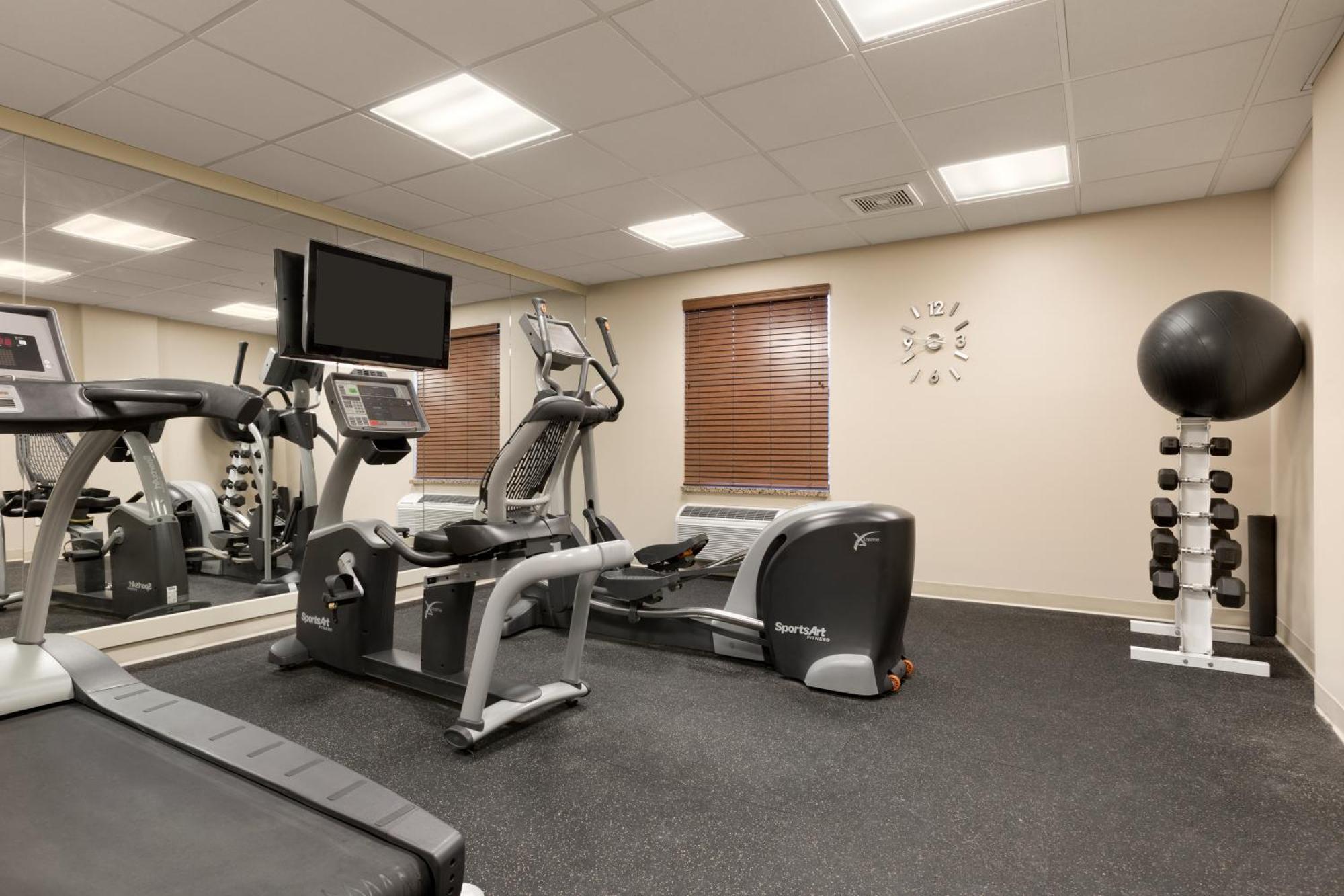 Days Inn & Suites By Wyndham Sherwood Park Edmonton Extérieur photo