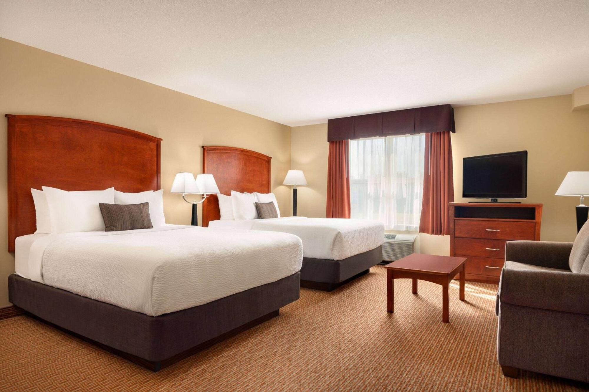 Days Inn & Suites By Wyndham Sherwood Park Edmonton Extérieur photo