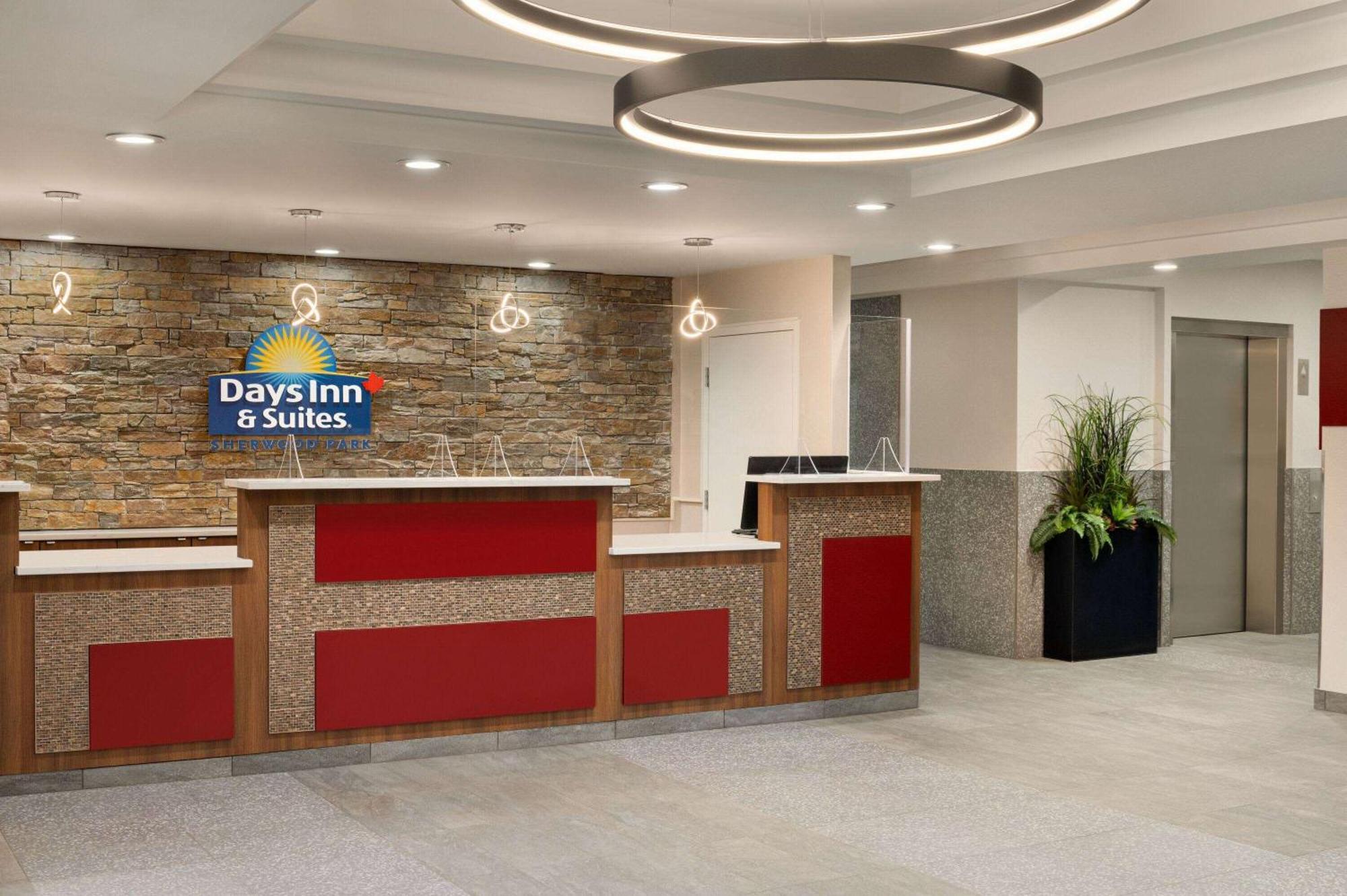 Days Inn & Suites By Wyndham Sherwood Park Edmonton Extérieur photo